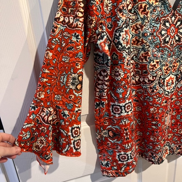 Amazon Boho Print Bell Sleeve Blouse | Rust Red & Teal Pattern | Size Large - Picture 2 of 3